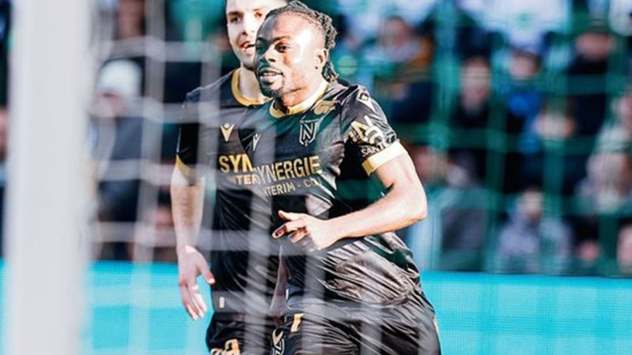 Angers melanjutkan tren positif dengan kemenangan 5-0 atas Auxerre, sementara Le Havre dan Saint-Etienne bermain imbang masing-masing melawan Reims dan Nantes dalam lanjutan Liga Prancis.