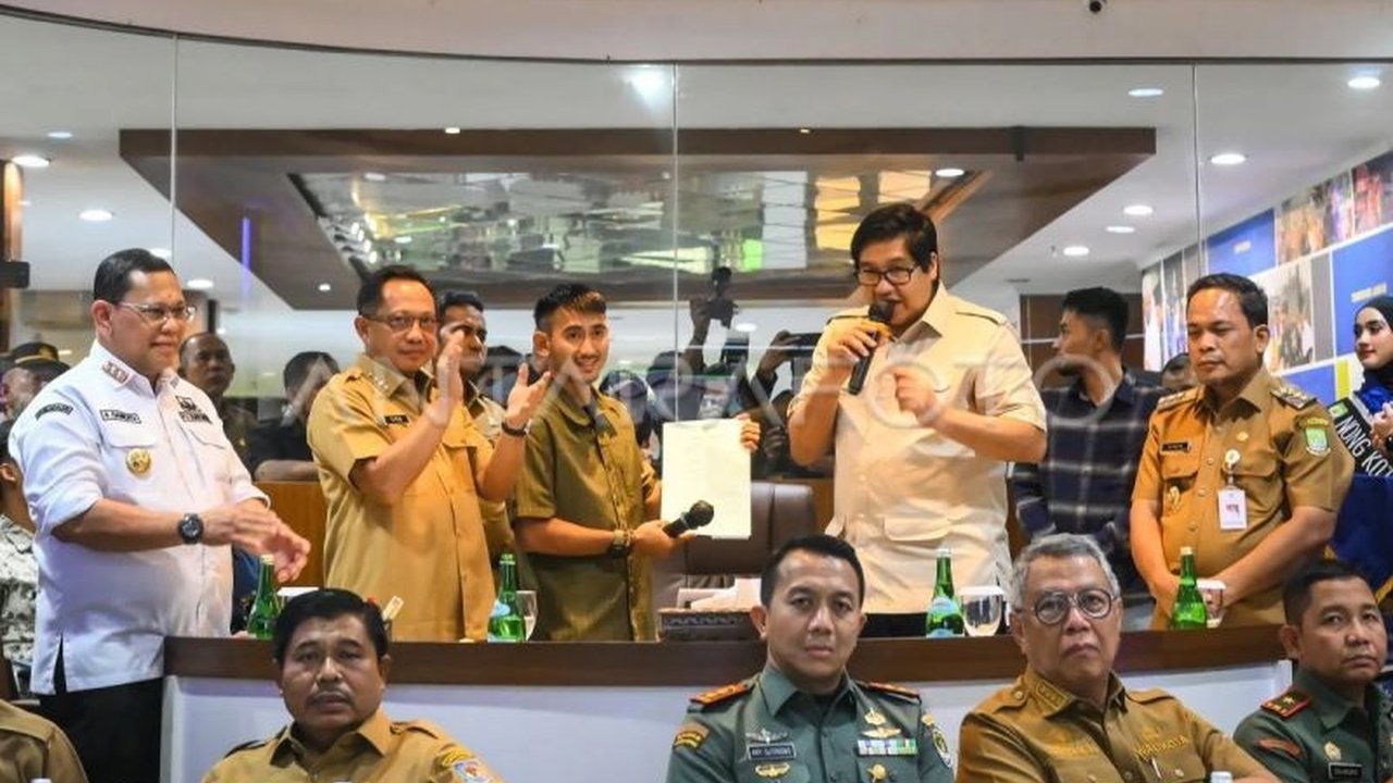 Pemkot Tangerang menawarkan model layanan Persetujuan Bangunan Gedung (PBG) 10 jam kepada daerah lain, bahkan mendorong percepatan hingga 30 menit, setelah mendapat apresiasi dari Menteri PKP dan Mendagri.
