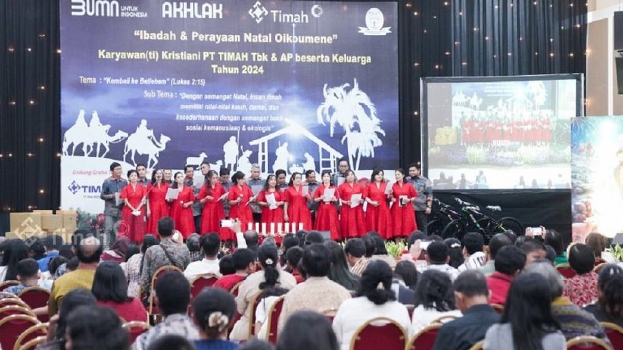 PT Timah Tbk menggelar perayaan Natal Oikumene di Pangkalpinang, Bangka Belitung, sebagai wujud silaturahmi antar karyawan dan kepedulian sosial kepada masyarakat sekitar.