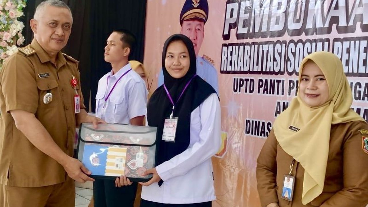 Pemerintah Kalimantan Selatan meluncurkan program rehabilitasi sosial untuk menggali potensi anak dan remaja melalui pelatihan keterampilan dan pembinaan, bertujuan menciptakan generasi muda yang percaya diri dan siap menghadapi era modern.