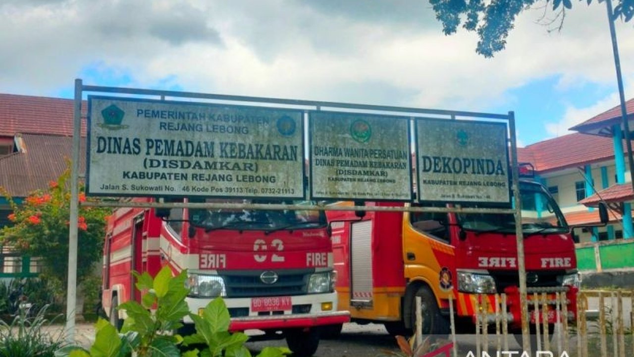 Damkar Rejang Lebong, Bengkulu, mengoptimalkan armada yang ada karena keterbatasan anggaran untuk penambahan unit baru di tahun 2025, meskipun  terjadi 33 kasus kebakaran di tahun 2024 dengan kerugian mencapai Rp1,85 miliar.