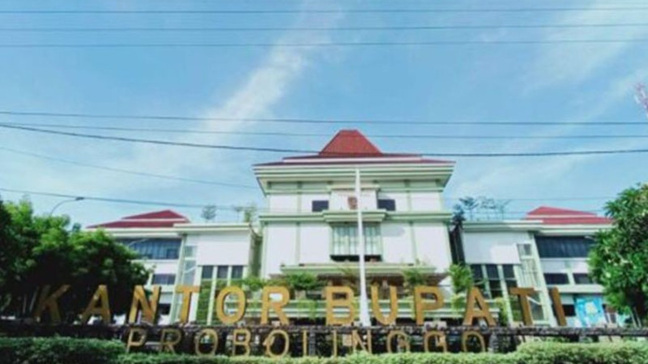 Skor Monitoring Center for Prevention (MCP) Pemkab Probolinggo meningkat signifikan di tahun 2024, menunjukkan komitmen nyata dalam pencegahan korupsi dan perbaikan tata kelola pemerintahan.