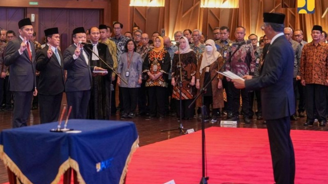 Menteri PU Dody Hanggodo instruksikan pejabatnya dukung Astacita Presiden Prabowo, seraya melantik pejabat baru Kementerian PU untuk menjalankan Rencana Kerja yang selaras dengan visi Indonesia Emas 2045.