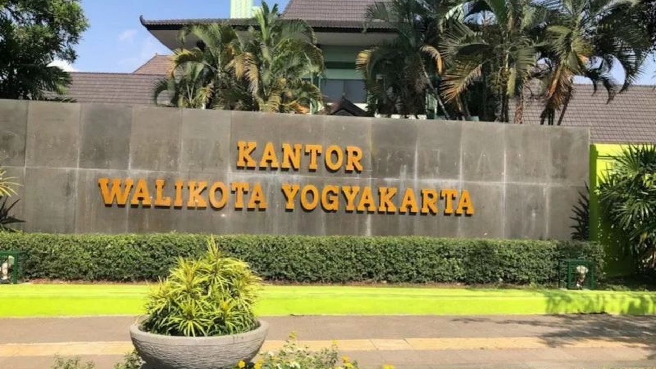 Pemkot Yogyakarta meningkatkan layanan bantuan hukum gratis pada 2025 dengan melibatkan 24 LBH/OBH untuk memastikan akses keadilan merata dan menyelenggarakan sosialisasi di seluruh kelurahan.