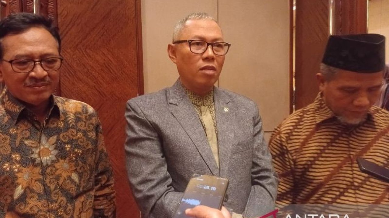 Komisi IV DPD RI meminta OJK Sumut gencarkan edukasi keuangan digital, terutama soal pinjaman online, agar masyarakat lebih bijak dan terhindar dari jerat utang.