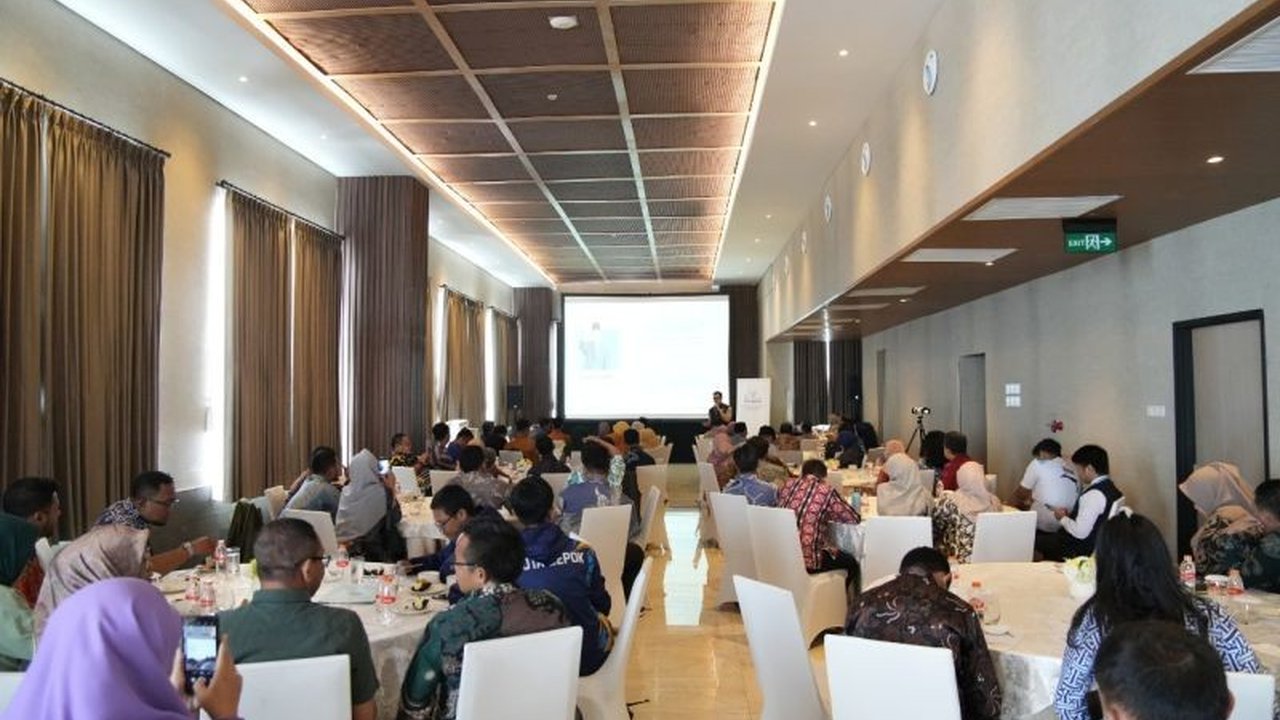 Yayasan Pendidikan Kader Bangsa Indonesia (YPKBI) menekankan kurikulum International Baccalaureate (IB) di Akademi Kader Bangsa (AKB) sangat relevan dengan kebutuhan industri saat ini,  membekali siswa dengan soft skills dan hard skills yang dibutuhkan.