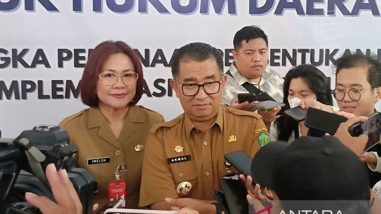 Pj. Gubernur Kaltim, Akmal Malik, mendorong digitalisasi produk hukum daerah untuk percepat pembangunan, efisiensi biaya, dan transparansi, serta mencegah korupsi.