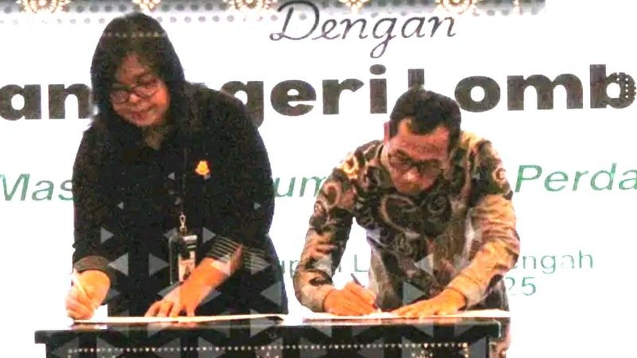 Pemkab Lombok Tengah, NTB, bermitra dengan Kejaksaan Negeri untuk menangani masalah hukum perdata dan tata usaha negara, guna meningkatkan pengawasan aset dan pemerintahan yang bersih.