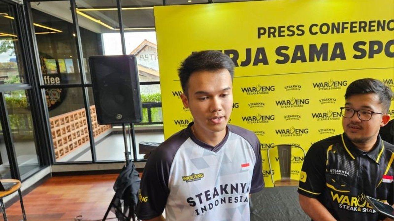 Pebulu tangkis Christian Adinata mengincar kembalinya ke lapangan di Portugal International Championships Maret mendatang setelah cedera lutut dan keluar dari pelatnas PBSI, fokus pemulihan dan mengejar poin ranking.