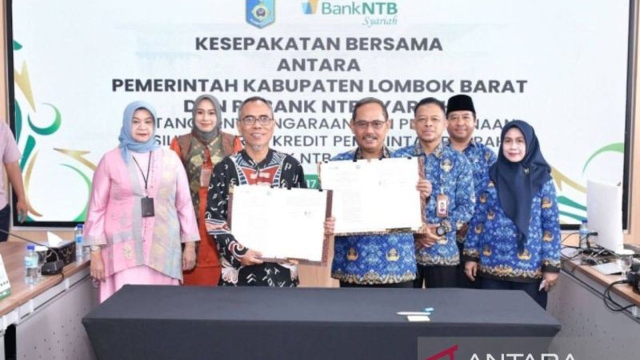 Pemkab Lombok Barat dan Bank NTB Syariah resmi bermitra untuk menerapkan Kartu Kredit Pemerintah Daerah (KKPD) guna meningkatkan efisiensi, transparansi, dan akuntabilitas keuangan daerah.