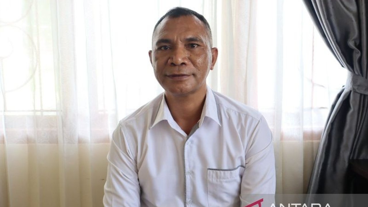 BPBD Manggarai Barat mengimbau warga meningkatkan kewaspadaan terhadap potensi bencana alam seperti banjir, longsor, dan pohon tumbang akibat hujan lebat yang diperkirakan akan berlangsung hingga Februari 2025.