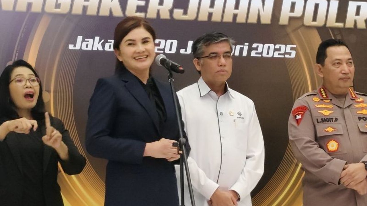 Polri meluncurkan Desk Ketenagakerjaan untuk memberikan kepastian hukum bagi pekerja Indonesia, menanggapi tingginya angka PHK dan menciptakan kolaborasi antara Polri, Kemenaker, dan DPR RI.