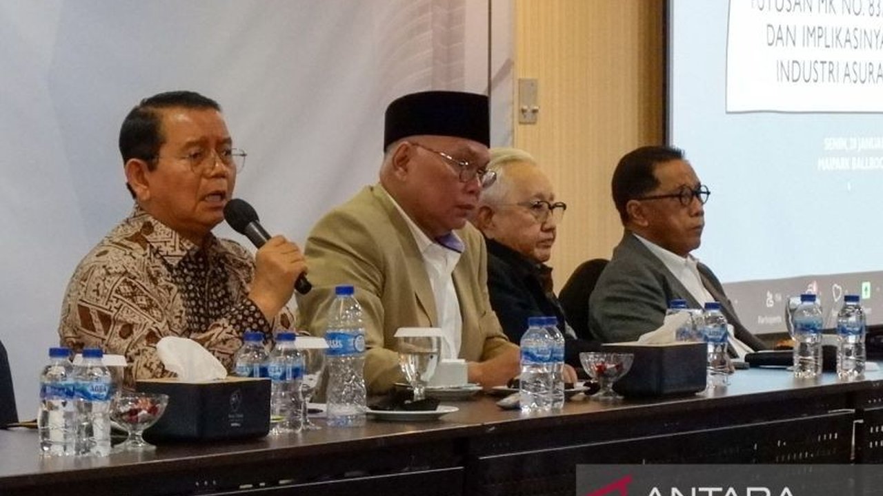 Asosiasi Asuransi Umum Indonesia (AAUI) akan menyesuaikan polis asuransi secara bertahap mulai Februari 2024 untuk memenuhi Putusan Mahkamah Konstitusi (MK) Nomor 83/PUU-XXII/2024 yang melarang pembatalan sepihak.