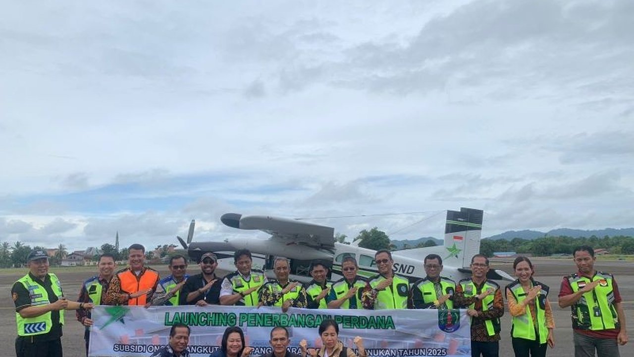 Pemerintah Kabupaten Nunukan telah meluncurkan program Subsidi Ongkos Angkut (SOA) untuk penerbangan perintis di wilayah perbatasan, bertujuan meningkatkan akses pendidikan, kesehatan, dan perekonomian masyarakat.