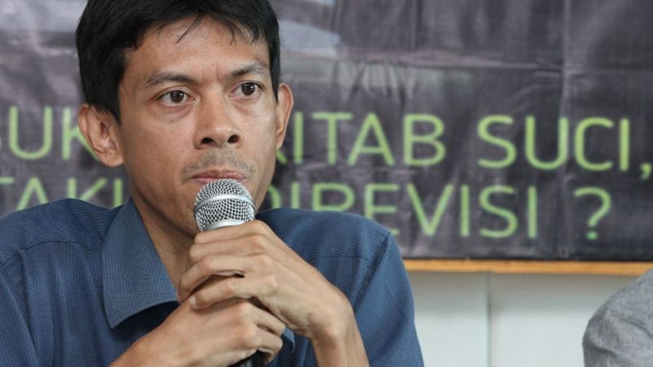 Pakar menyoroti pentingnya keseimbangan antara peningkatan anggaran alutsista dan kesejahteraan prajurit dalam proyeksi kenaikan anggaran pertahanan Indonesia hingga 1,5 persen dari PDB.