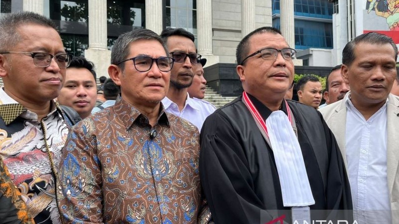 Pasangan Luthfi-Yasin menyampaikan apresiasi atas pencabutan gugatan Pilkada Jateng 2024 oleh Andika-Hendi di MK, berharap situasi di Jawa Tengah menjadi lebih kondusif dan guyub.