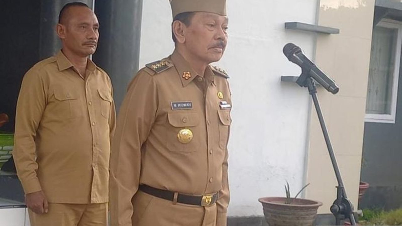 Bupati Buton Utara, Ridwan Zakariah, meminta seluruh ASN di Buton Utara untuk mendukung penuh bupati dan wakil bupati terpilih, Afiruddin Mathara dan Rahman, demi kelancaran pembangunan daerah.