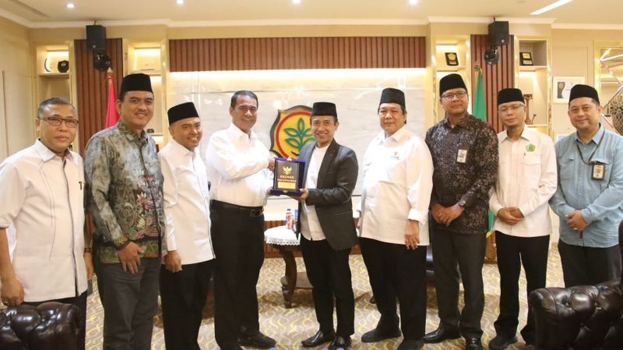 Kementerian Pertanian dan Baznas berkolaborasi optimalkan zakat ASN untuk pemberdayaan petani kecil, dorong produktivitas, dan ketahanan pangan nasional.