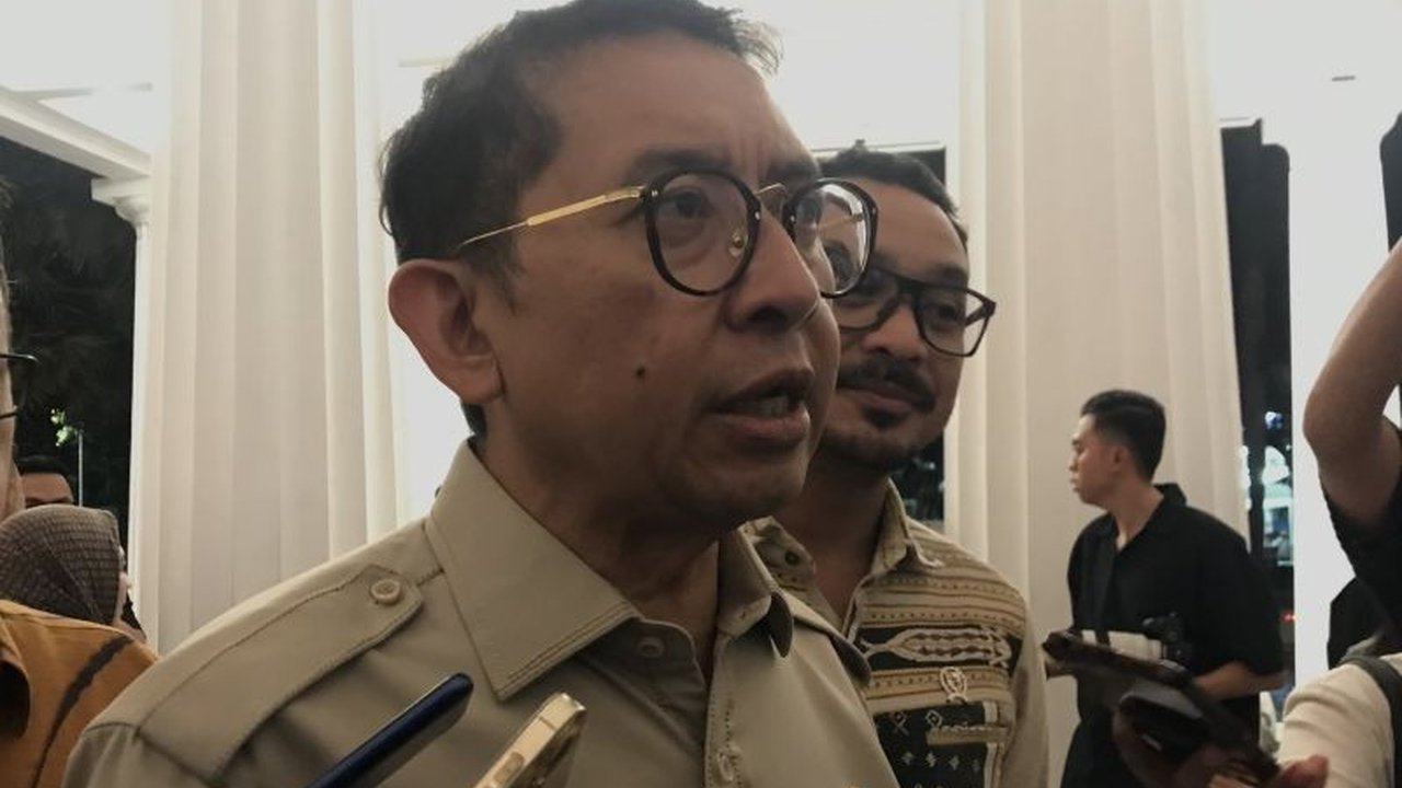Menteri Kebudayaan optimis Indonesia dapat memiliki seribu museum, dengan fokus pada peningkatan kualitas dan kolaborasi publik-swasta, mengatasi kekurangan museum yang merepresentasikan kekayaan budaya Indonesia.