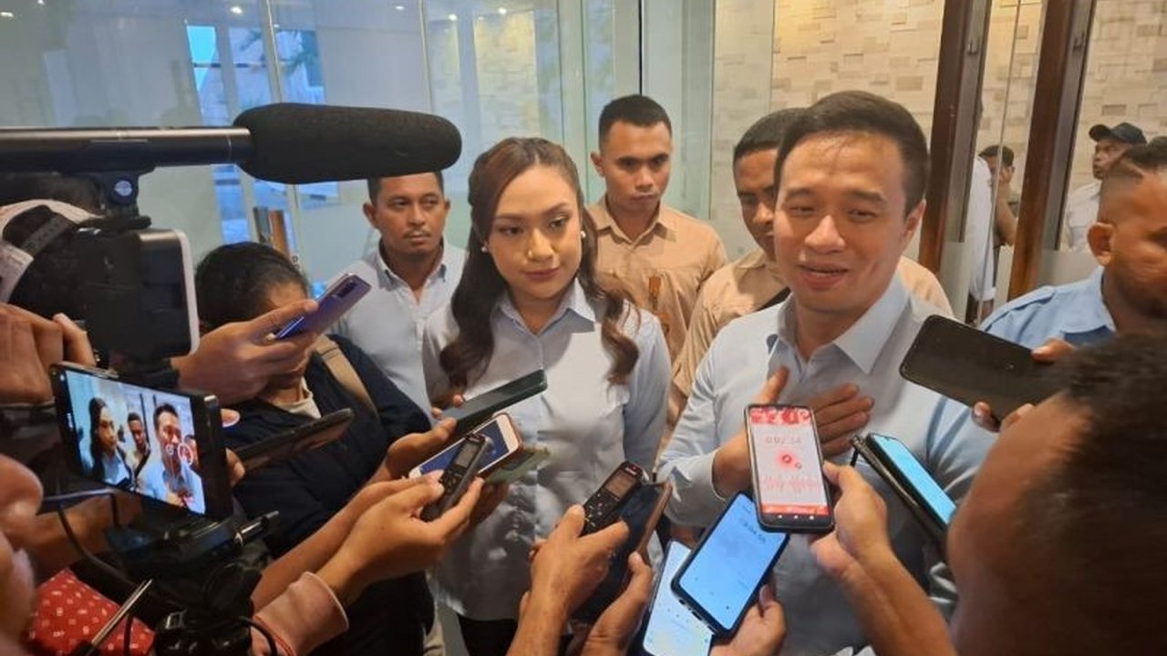 Wali Kota dan Wakil Wali Kota Kupang terpilih menolak pengadaan mobil dinas baru senilai Rp3 miliar dan akan mengalokasikan anggaran tersebut untuk program prioritas pembangunan seperti penanganan sampah dan pemberdayaan UMKM.