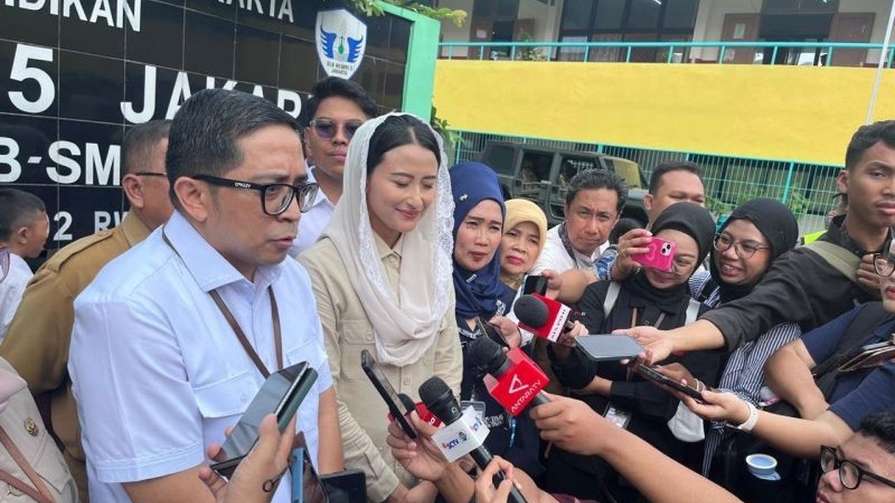 Pemerintah meluncurkan Program Makan Bergizi Gratis (MBG) sebagai program jangka panjang multi-dekade senilai Rp71 triliun di tahun 2025, bertujuan untuk mengatasi masalah gizi masyarakat secara berkelanjutan dengan potensi perluasan pendanaan dan partisi