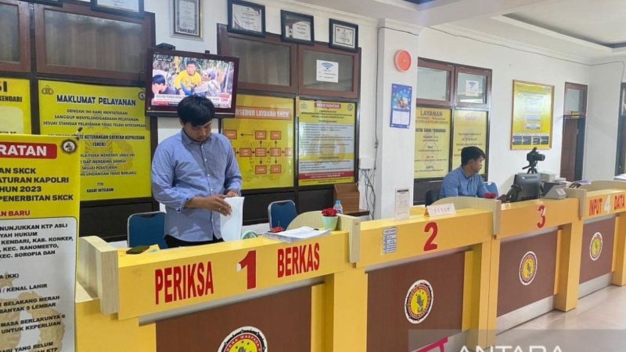 Polresta Kendari telah menerbitkan 14.866 SKCK sepanjang tahun 2024, dengan pendapatan PNBP mencapai Rp445,9 juta, didominasi pemohon untuk keperluan pekerjaan dan keikutsertaan dalam proses seleksi CPNS serta Pemilu 2024.