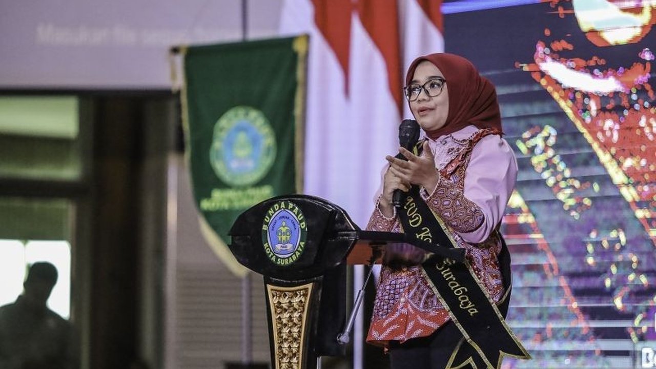 Pemkot Surabaya bersama Bunda PAUD merancang program inovatif dan aplikatif untuk meningkatkan kualitas layanan PAUD di Surabaya,  berfokus pada pembelajaran kreatif, kemitraan orang tua, pemenuhan kebutuhan esensial anak, dan kepemimpinan yang kuat.