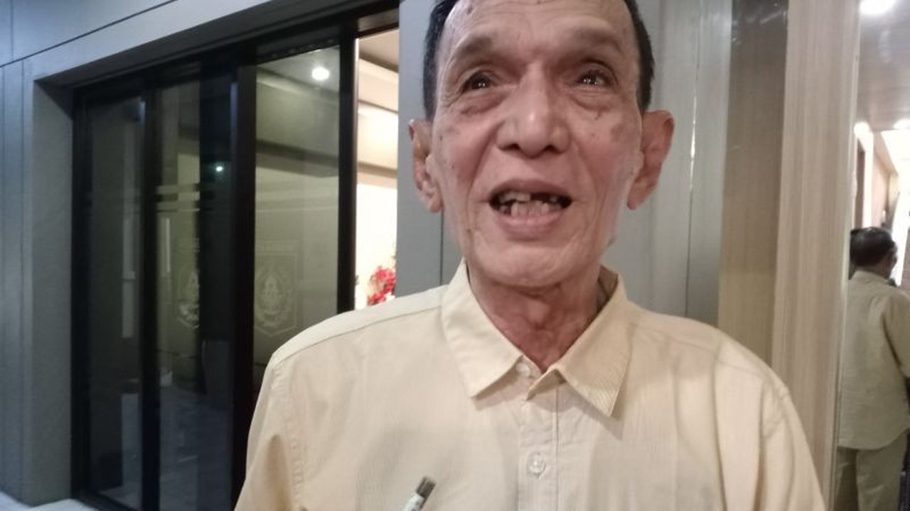 Baznas Kota Mataram menunggu regulasi penggunaan ZIS untuk mendukung program Makan Bergizi Gratis (MBG), karena penggunaan dana ZIS harus sesuai dengan delapan asnaf penerima zakat.