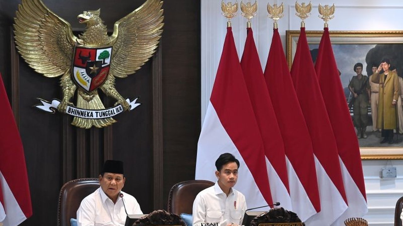 Meningkatnya kepuasan publik terhadap kinerja Presiden Prabowo Subianto dan Wakil Presiden Gibran Rakabuming Raka, menurut akademisi, disebabkan oleh lima faktor utama: kepemimpinan transformasional, penguatan SDM dan tata kelola pemerintahan, inovasi pro