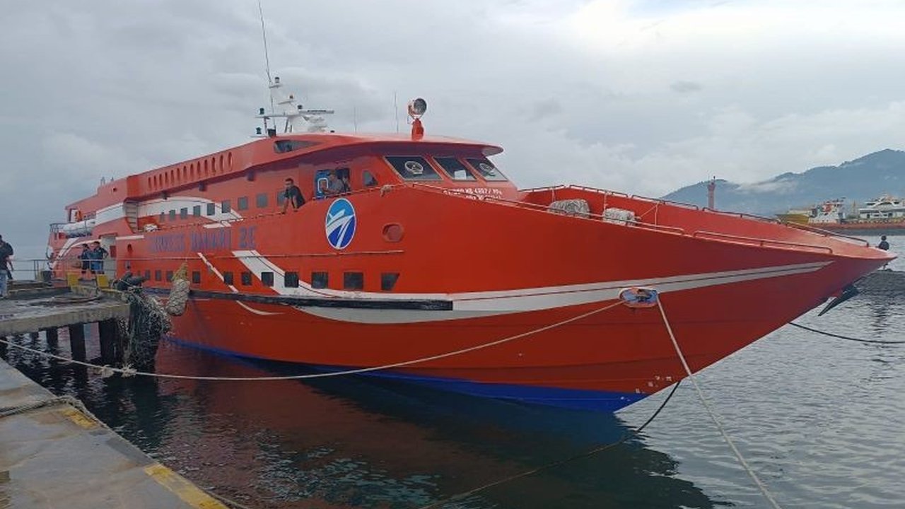 BMKG memperingatkan potensi gelombang tinggi hingga 24 Januari 2025 di perairan Kepulauan Sangihe dan Talaud, Sulawesi Utara,  mengajak warga dan nelayan untuk waspada terhadap keselamatan pelayaran.