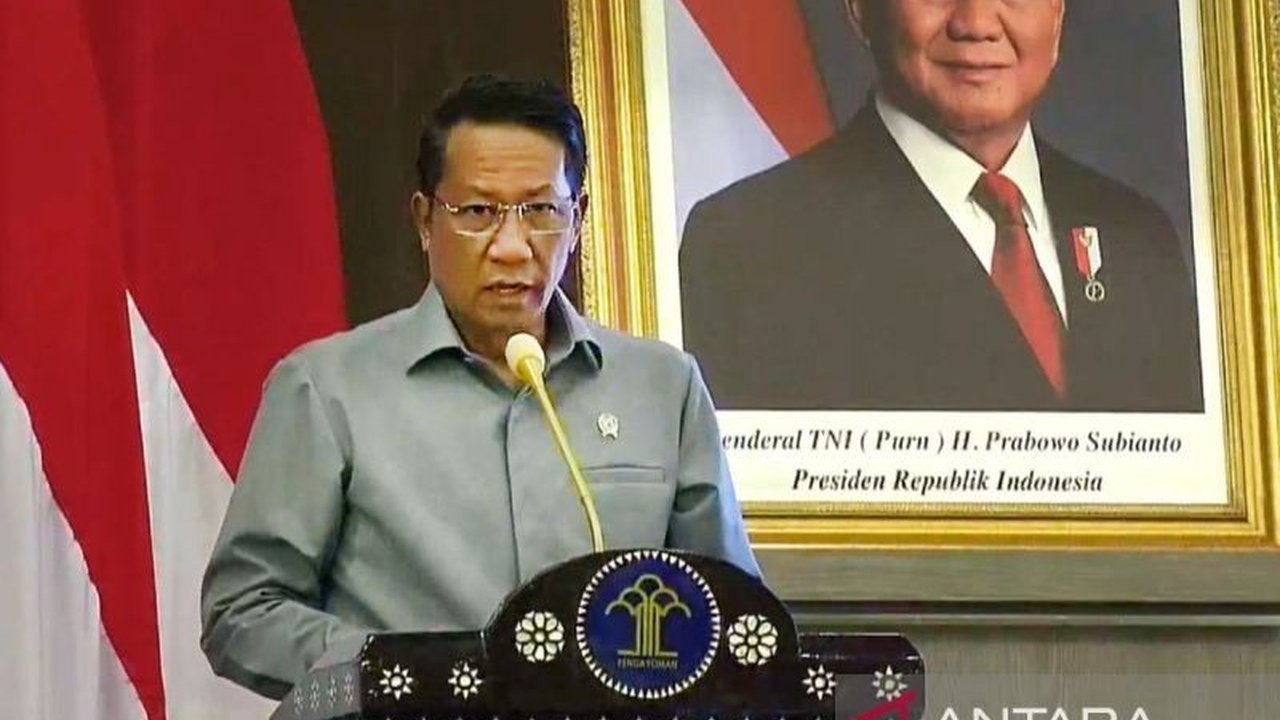 Menteri Hukum dan HAM, Supratman Andi Agtas, memastikan perlindungan hukum bagi pelaku industri fesyen muslim Indonesia melalui pendaftaran HAKI, mendorong persaingan usaha yang sehat dan mendukung penyelenggaraan Asian Islamic Fashion and Art (AIFA) 2025