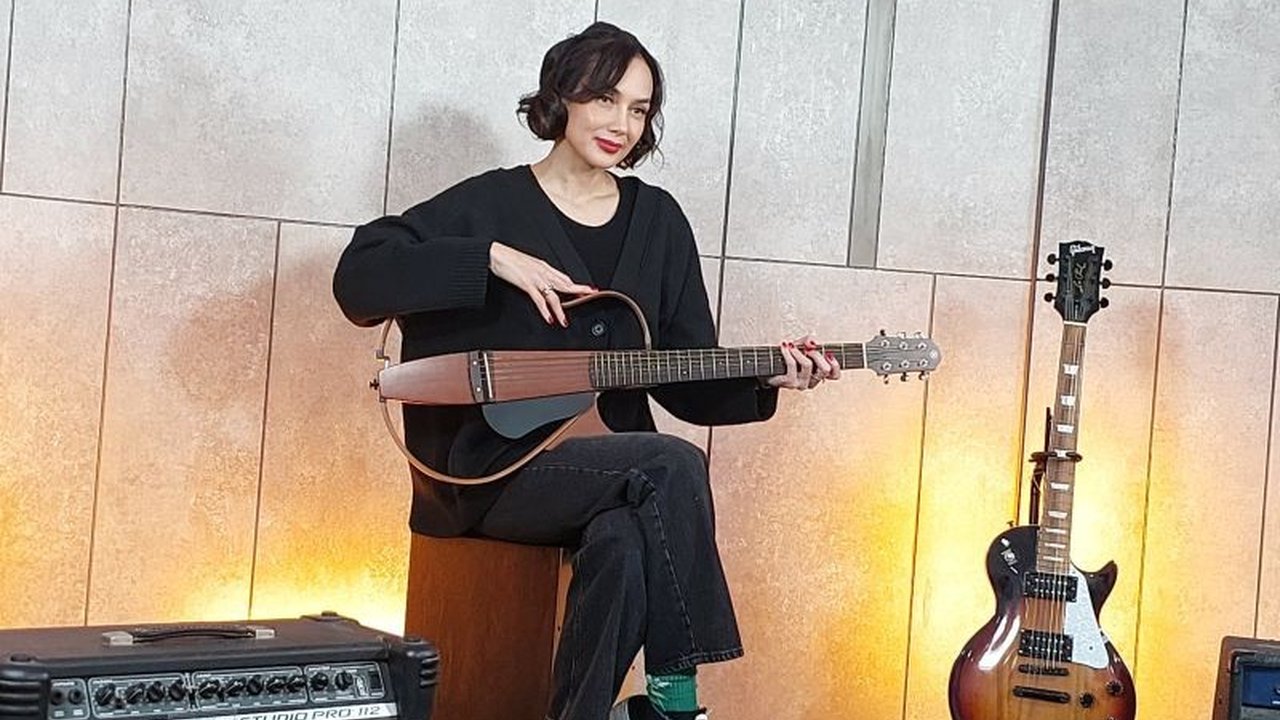 Sara Wijayanto, dikenal lewat konten horornya, meluncurkan single terbaru 