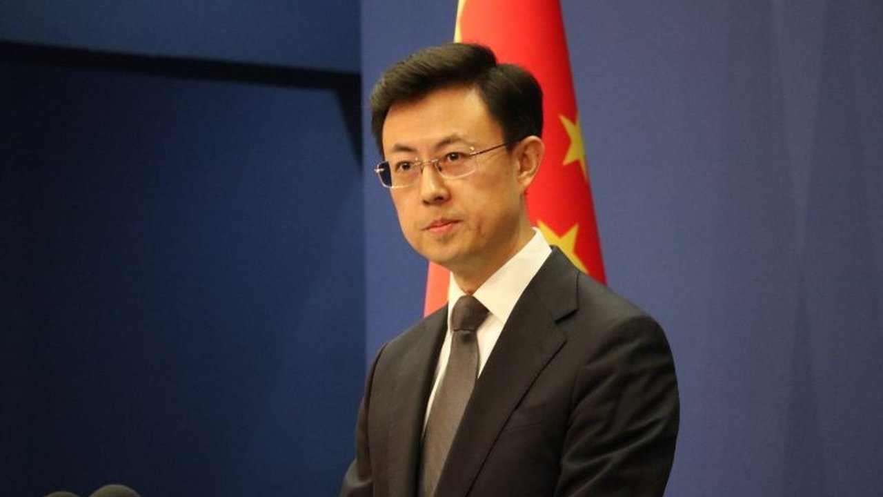 Meskipun Amerika Serikat menarik diri dari WHO, China menegaskan komitmennya untuk terus mendukung organisasi kesehatan global tersebut dalam menjalankan tugasnya.