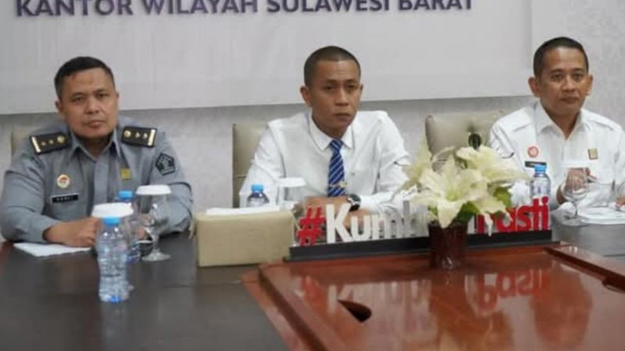 Kemenkumham Sulbar, berkolaborasi dengan Kejari Majene dan Dinas Pariwisata Majene, telah menginventarisasi 15 potensi Kekayaan Intelektual Komunal (KIK) di Majene, Sulawesi Barat, yang terdiri dari 14 ekspresi budaya tradisional dan 1 pengetahuan tradisi