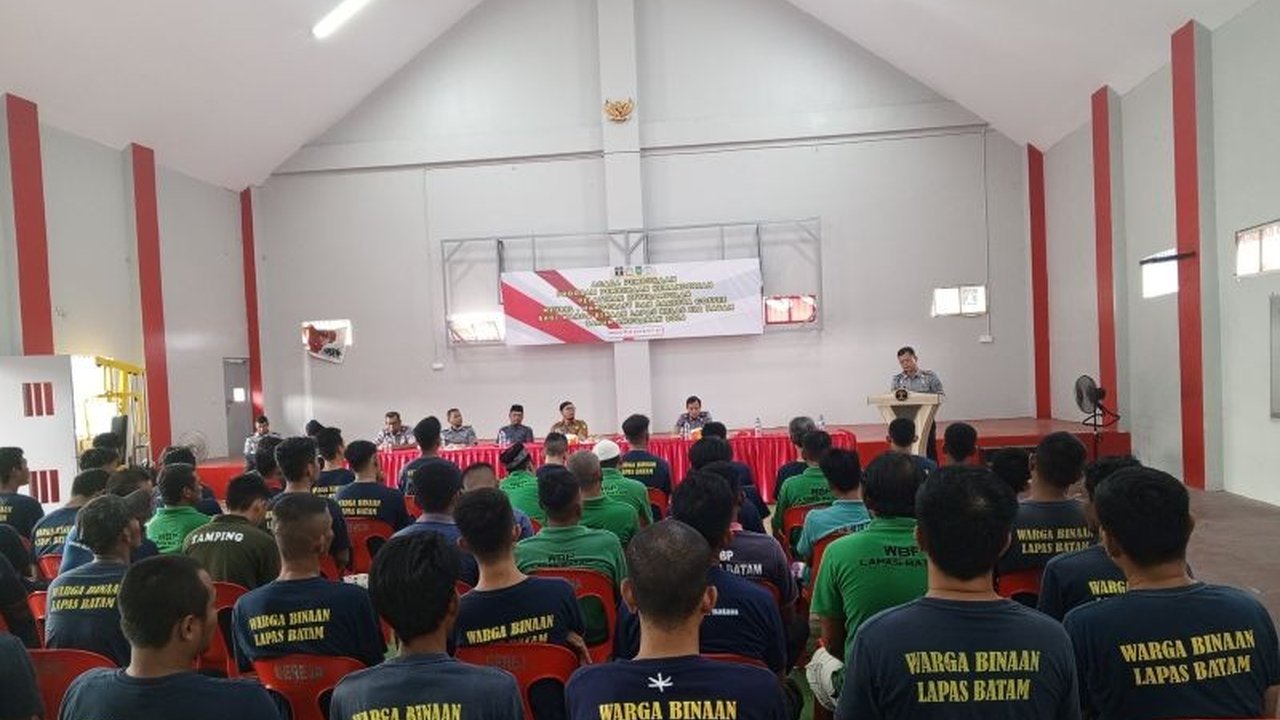 Lapas Kelas IIA Batam telah menyiapkan data 622 narapidana kasus narkoba untuk potensi amnesti dari Presiden, mencakup identitas, masa pidana, dan jumlah barang bukti, sebagai respon atas permintaan Direktorat Pemasyarakatan.