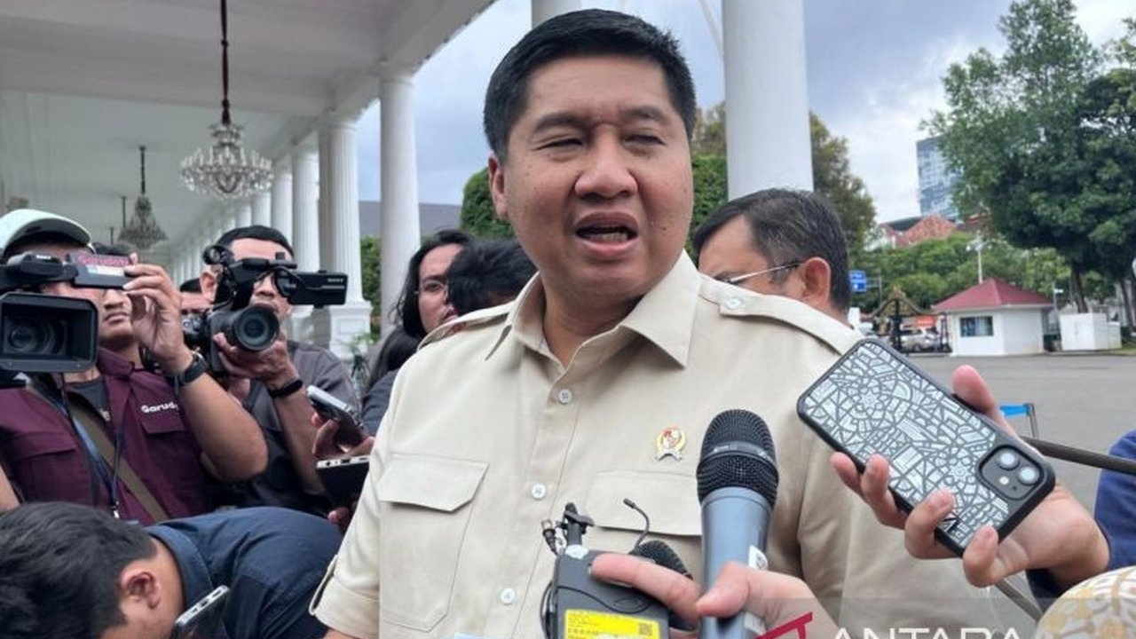 Menteri PUPR meminta Otorita IKN meninjau ulang pengusaha yang lamban membangun IKN agar proyek dapat segera dilanjutkan dan sesuai target waktu Presiden.