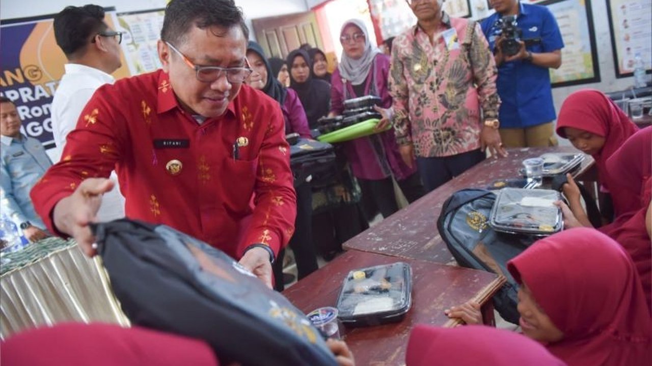 Pemkab Donggala menyiapkan anggaran Rp126 miliar untuk membayar gaji PPPK pada tahun 2025, meskipun masih menghadapi tantangan keterbatasan anggaran dan prioritas penambahan anggaran di beberapa sektor.
