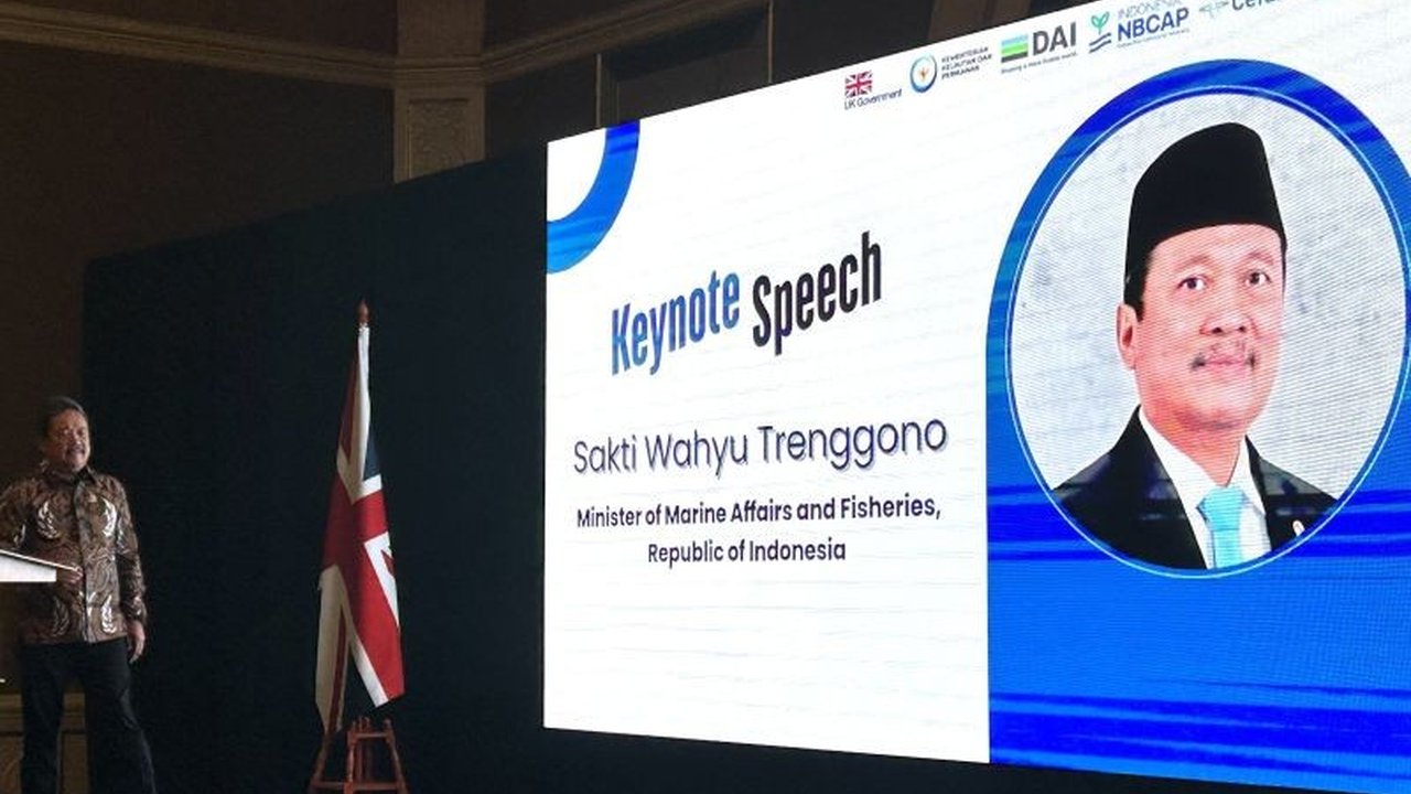 Menteri KKP Trenggono tekankan pentingnya kolaborasi internasional dalam konservasi laut Indonesia, mengingat luasnya wilayah laut dan besarnya biaya pengelolaan kawasan konservasi.