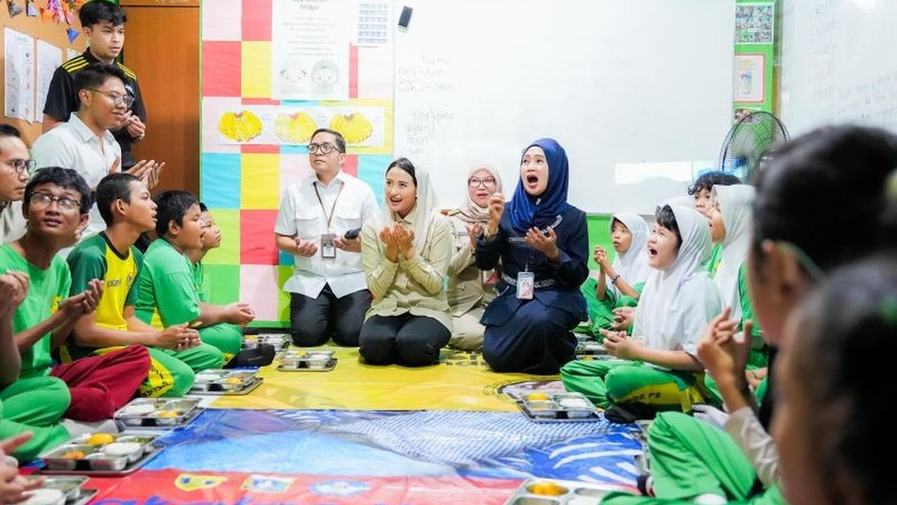 Pemerintah memastikan Program Makan Bergizi Gratis (MBG) menjangkau seluruh siswa, termasuk anak berkebutuhan khusus, sebagai upaya menciptakan SDM unggul dan mengurangi angka malnutrisi serta stunting.