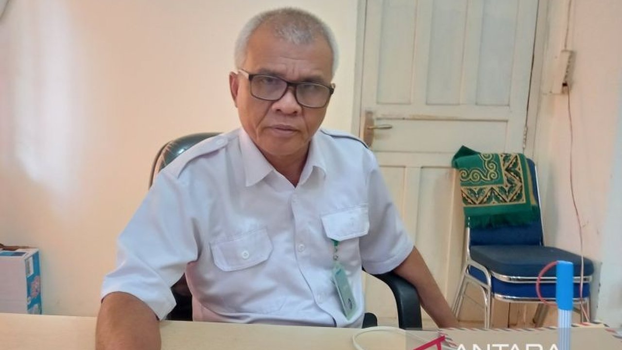 Dinas Kesehatan Bangka Barat gencar melakukan edukasi dan membagikan bibit ikan nila untuk mencegah merebaknya Demam Berdarah Dengue (DBD) setelah mencatat 207 kasus pada tahun 2024.