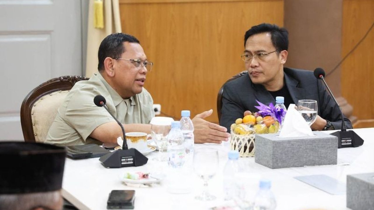 Provinsi Banten akan menjadi tuan rumah peluncuran Gerakan Lansia Berdaya yang diresmikan Presiden Prabowo Subianto pada pertengahan Februari 2025, untuk mengatasi masalah aging population di Indonesia.