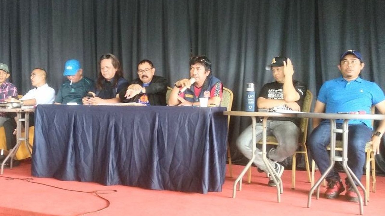 Mochtar Djuma terpilih sebagai Pelaksana Tugas (Plt) Ketua KONI Makassar setelah Ketua sebelumnya tersandung kasus korupsi, kini ia fokus mempersiapkan Musyawarah Kota dan Pekan Olahraga Provinsi (Porprov) 2026.