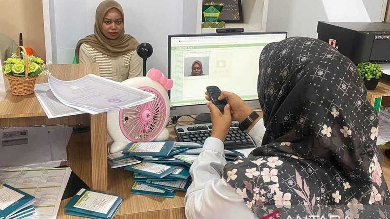 Sembilan calon haji asal Aceh Timur mengundurkan diri dari keberangkatan tahun 2025 karena masalah kesehatan, keuangan, dan pendamping, sehingga kuota akan diisi oleh pendaftar cadangan.