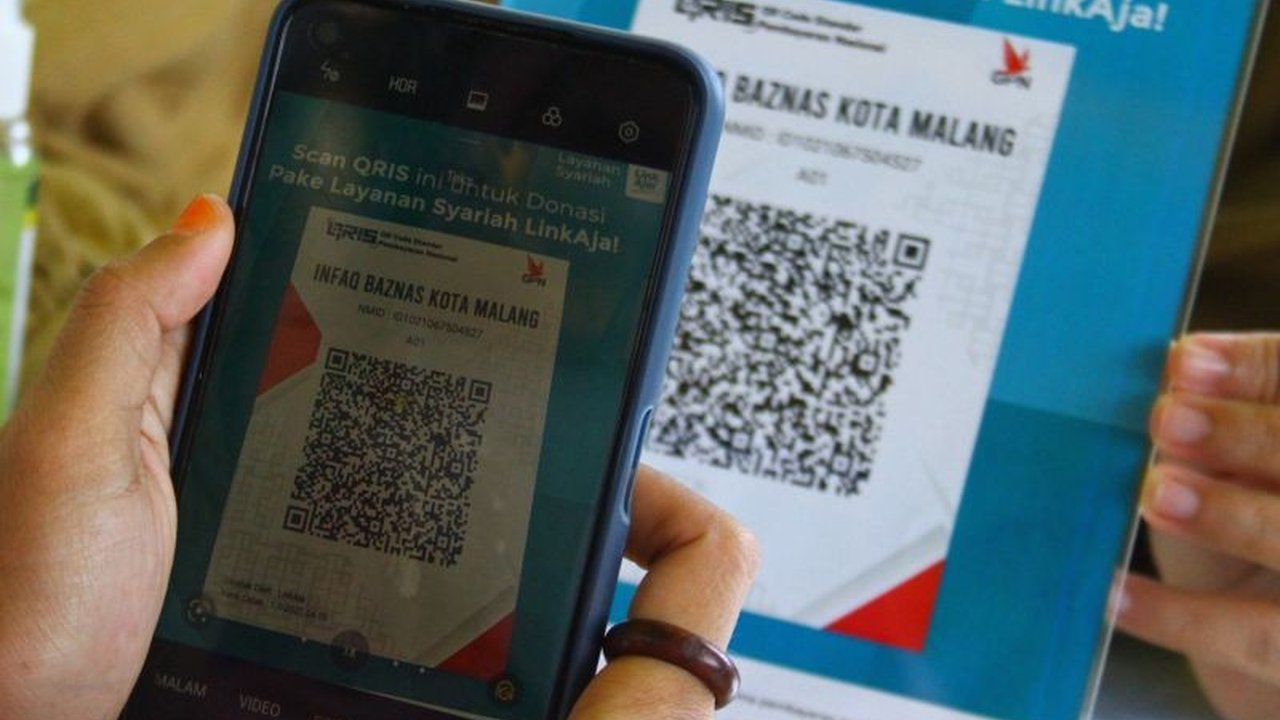 Baznas berupaya optimalkan teknologi digital untuk mencapai target pengumpulan Zakat, Infak, dan Sedekah (ZIS) sebesar Rp50 triliun pada 2025, memanfaatkan Kantor Digital Baznas dan meningkatkan literasi digital para amil.