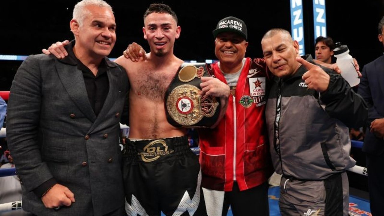 Jose Valenzuela akan mempertahankan gelar juara WBA kelas super ringan melawan penantang tangguh Gary Antuanne Russell pada 1 Maret 2025 di Barclays Center, Brooklyn, New York.
