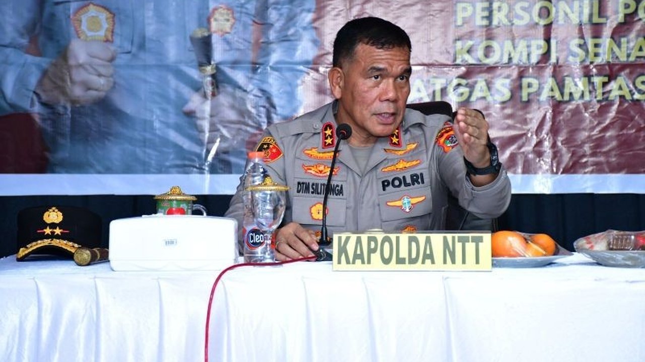 Kapolda NTT mengingatkan TNI-Polri di TTU agar menjadi teladan bagi masyarakat, menjaga kedisiplinan, dan menjadi solusi atas permasalahan yang ada, bukan hambatan.