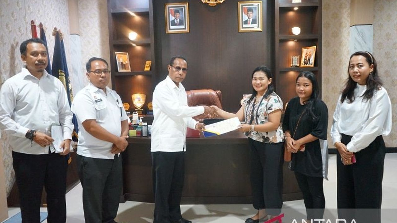 Kemenkumham Papua Barat telah memberikan sertifikat hak cipta untuk maskot Pesparawi Nasional XIV 2025, Pit the Conduktor, karya Yohanis Yan Makabori,  menunjukkan peningkatan kesadaran masyarakat akan perlindungan kekayaan intelektual.