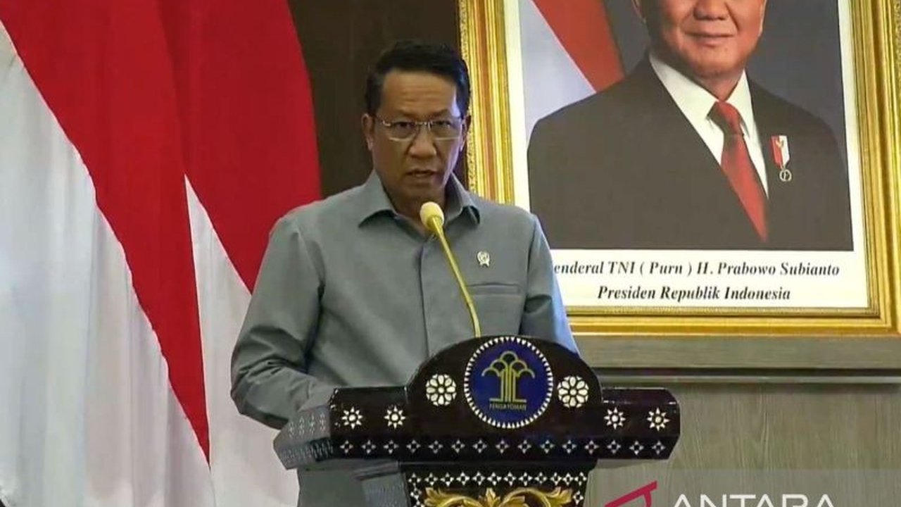 Kemenkumham menyatakan kesiapannya membantu penyusunan Daftar Inventarisasi Masalah (DIM) Revisi UU Minerba yang diinisiasi DPR, dengan fokus pada harmonisasi hukum dan memastikan aturan sesuai dengan peraturan perundang-undangan yang ada.