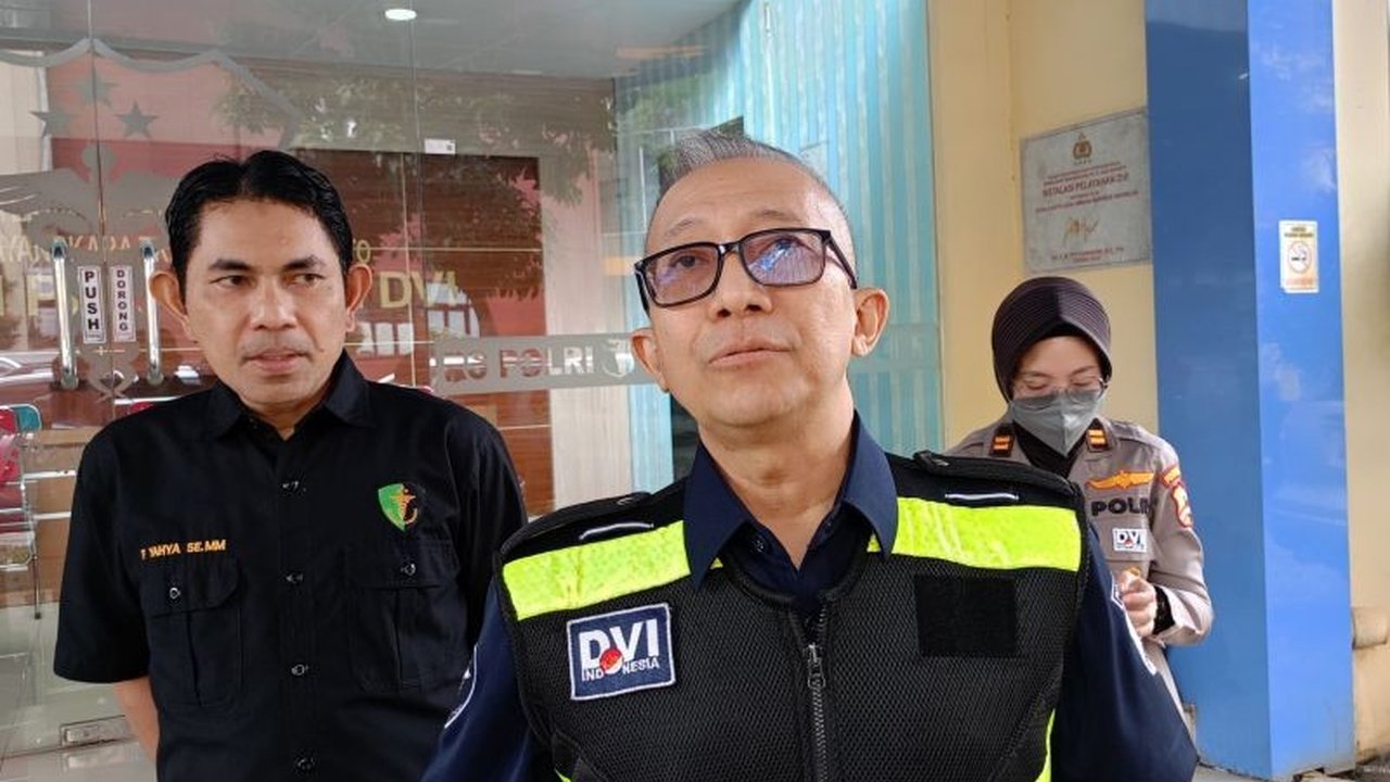 Rumah Sakit Polri Kramat Jati memastikan penambahan sampel DNA korban kebakaran Glodok Plaza setelah ditemukan satu kantong jenazah baru, sehingga total jenazah yang diterima menjadi sembilan kantong.