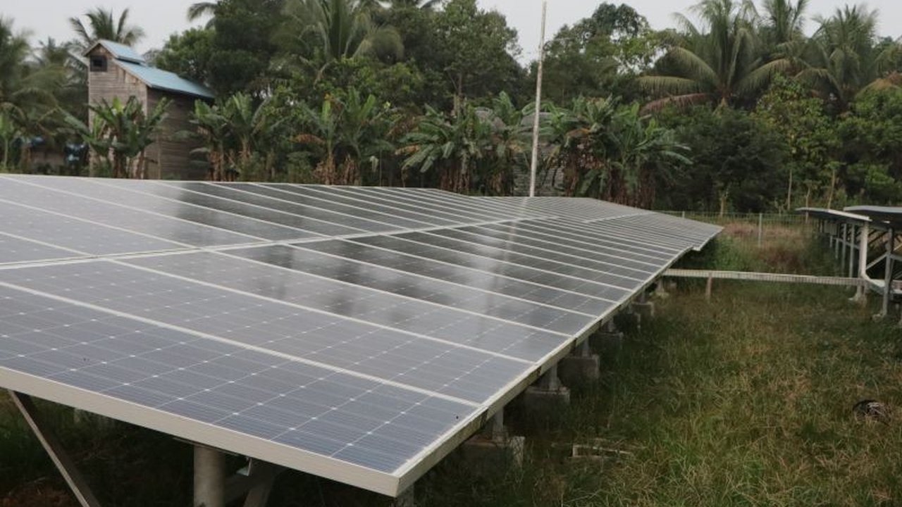 Mundurnya AS dari Perjanjian Paris mendorong Indonesia mencari alternatif pendanaan transisi energi, termasuk dari APBN, investasi asing, dan lembaga keuangan internasional, guna tetap mencapai target emisi nol bersih.